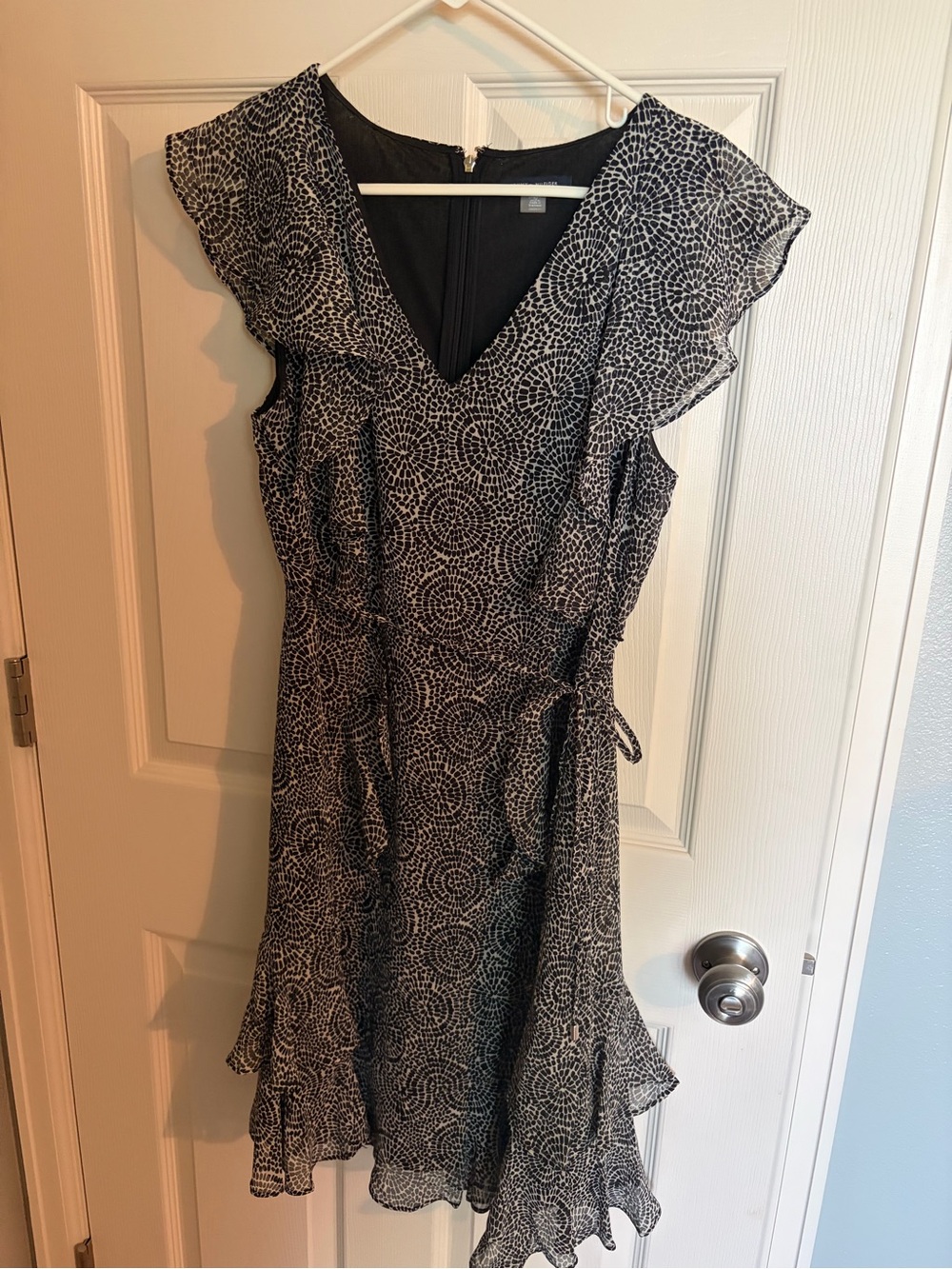 Tommy Hilfiger Black and White V-Neck Ruffle Midi Dress